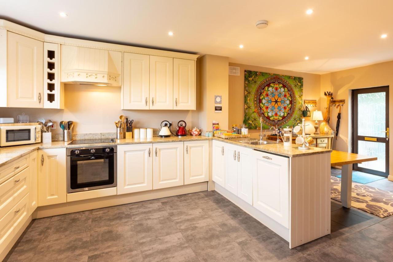 Hôtel Aloha House à Killorglin Extérieur photo